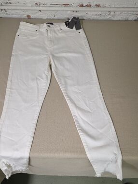 Abercrombie And Fitch Simone White High Waisted Ankle Size 28 NWT